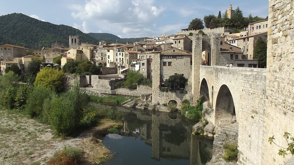 Besalu 1991638 960 720