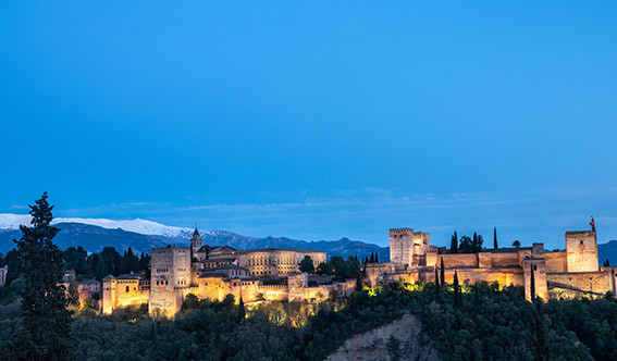 Alhambra iluminada