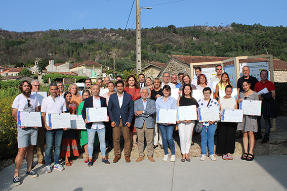 Foto de familia do acto de entrega dos diplomas de Compromiso de Calidade Turística