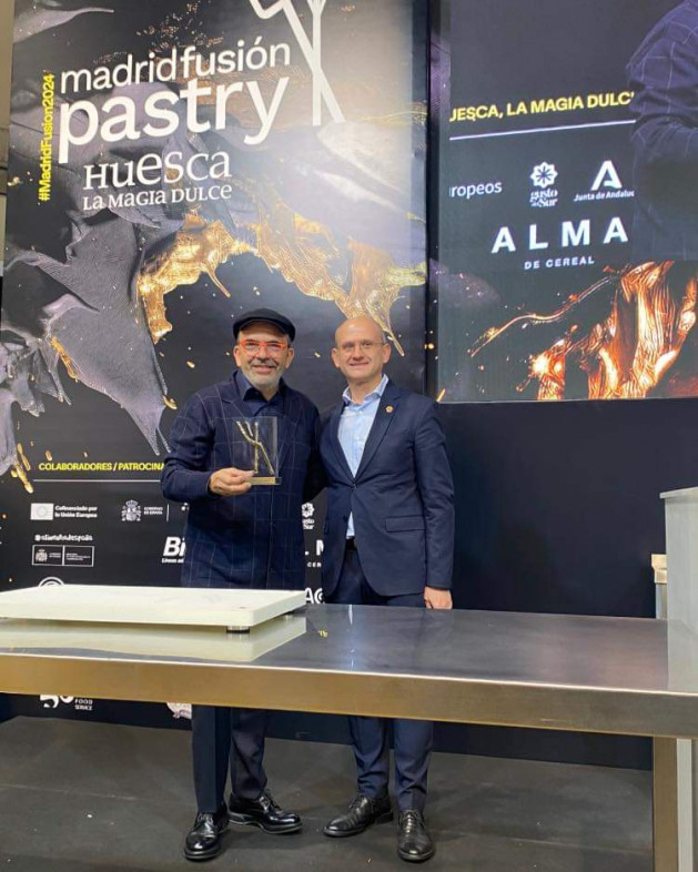 Jesús Sanchez recoge el premio en Madrid Fusión